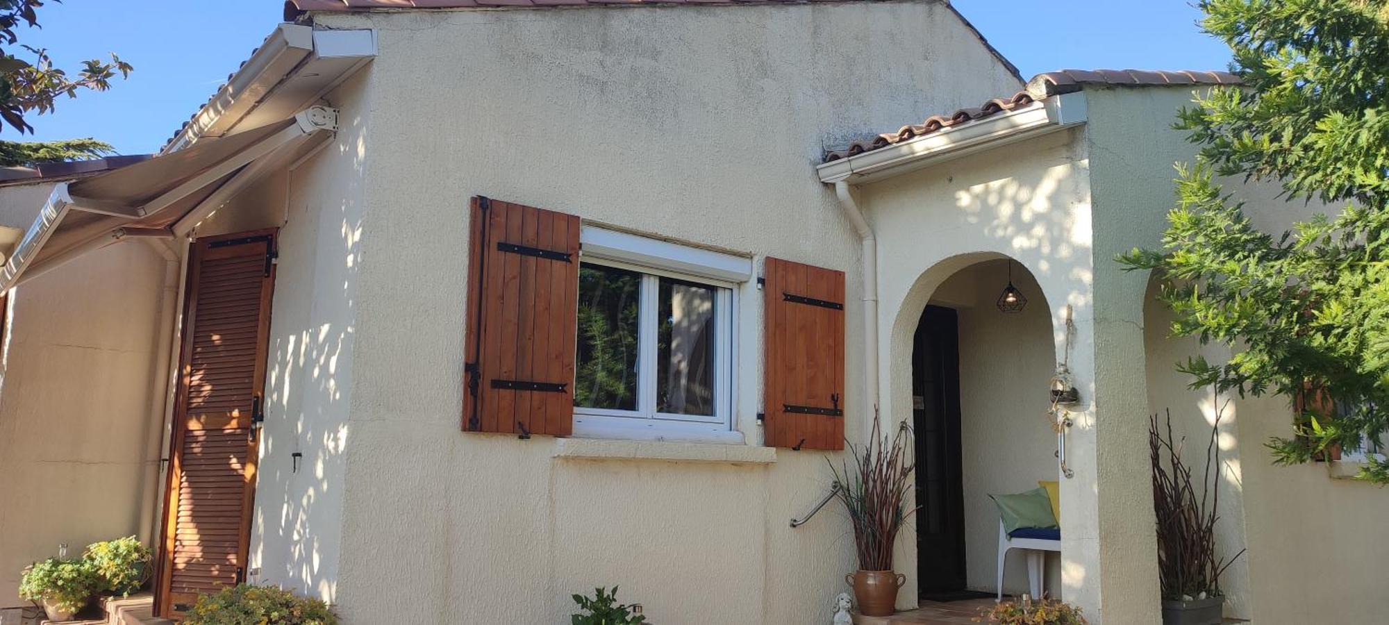 Maison T2 Avec Petit Jardin Dans Impasse Calme バイヤルグ エクステリア 写真