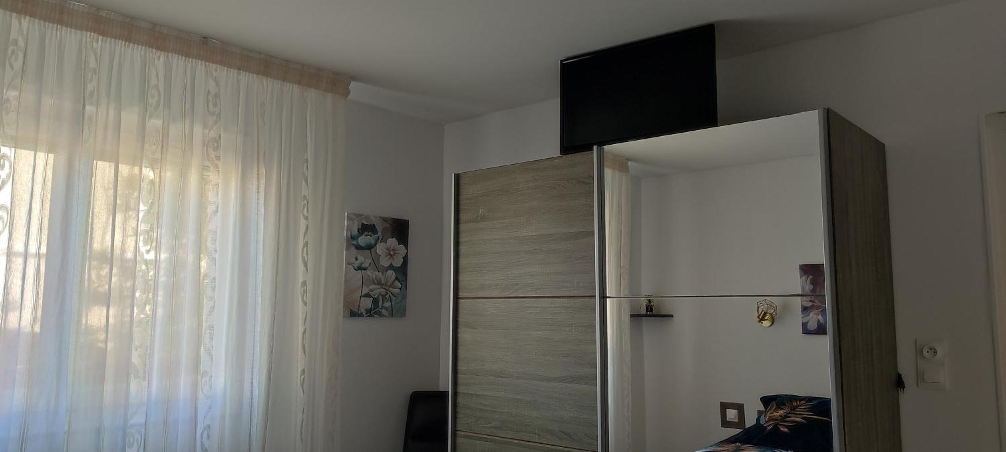 Maison T2 Avec Petit Jardin Dans Impasse Calme バイヤルグ エクステリア 写真