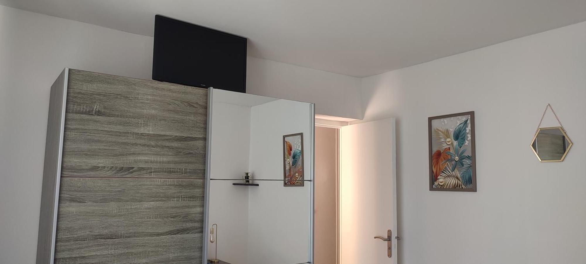 Maison T2 Avec Petit Jardin Dans Impasse Calme バイヤルグ エクステリア 写真