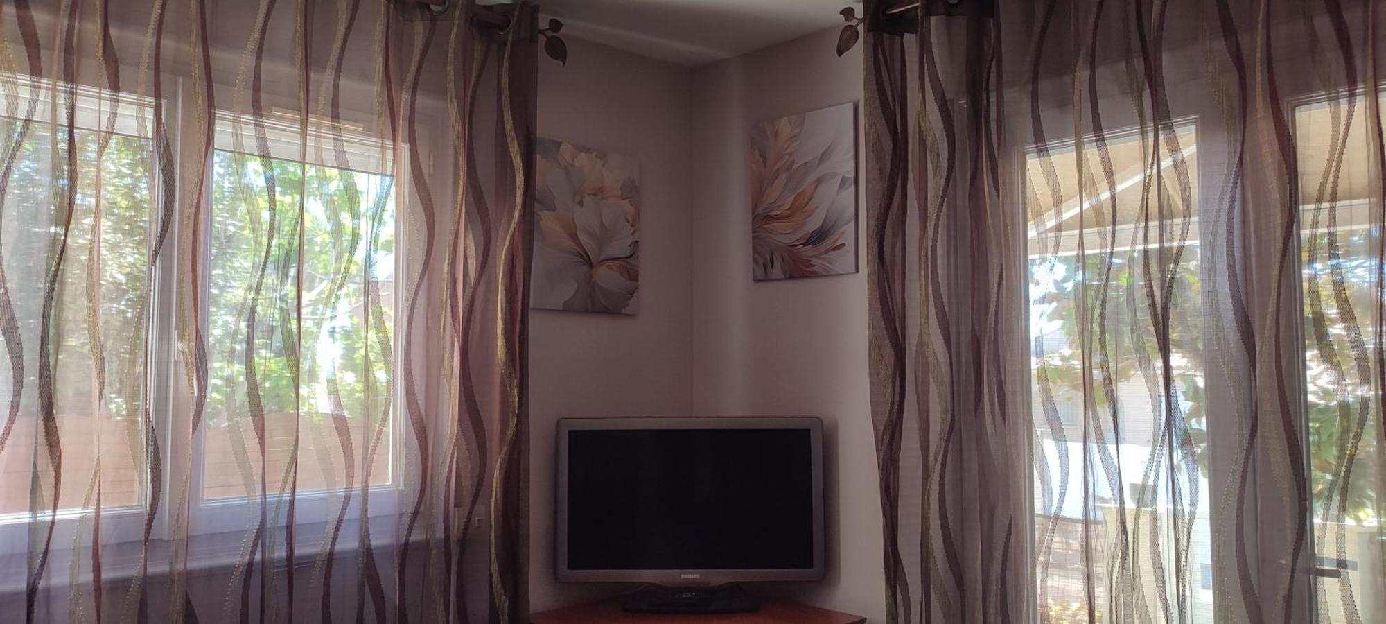 Maison T2 Avec Petit Jardin Dans Impasse Calme バイヤルグ エクステリア 写真