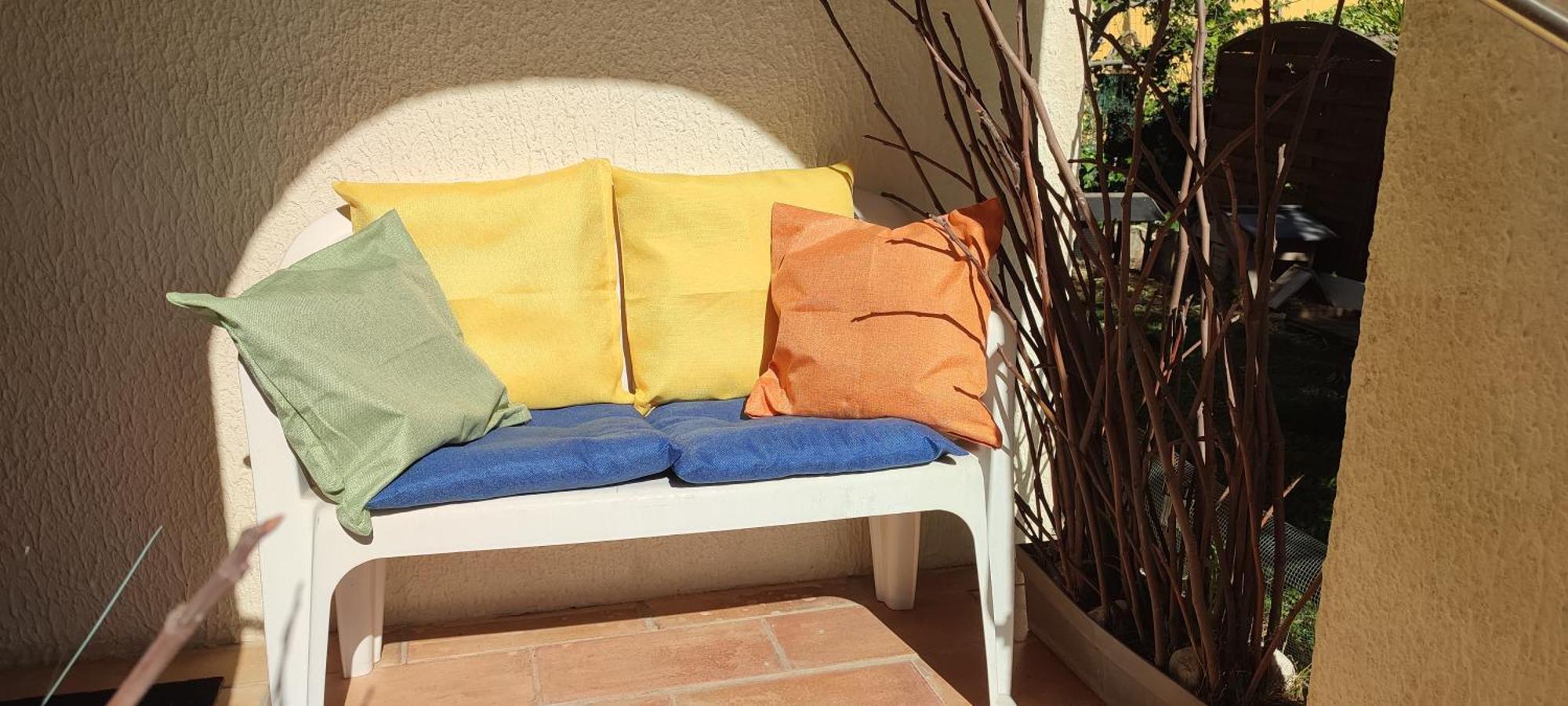 Maison T2 Avec Petit Jardin Dans Impasse Calme バイヤルグ エクステリア 写真