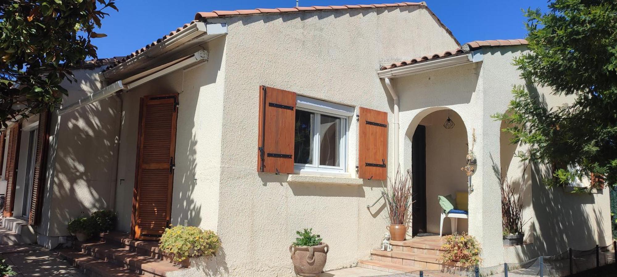 Maison T2 Avec Petit Jardin Dans Impasse Calme バイヤルグ エクステリア 写真